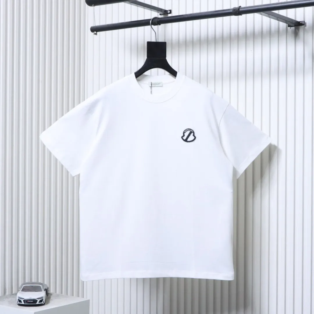 Moncler Vorderansicht Weiß
