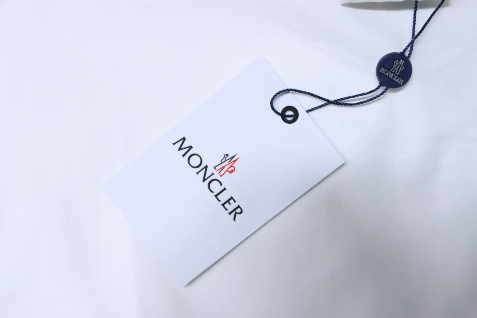 Moncler Hangtag