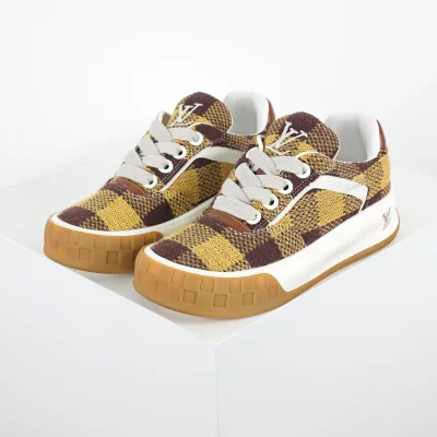 Tilted cow leather biscuit shoes, yellow and brown plaid