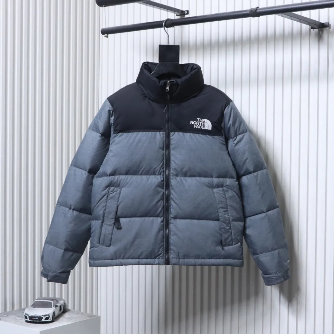 The North Face – Vorderansicht Grau