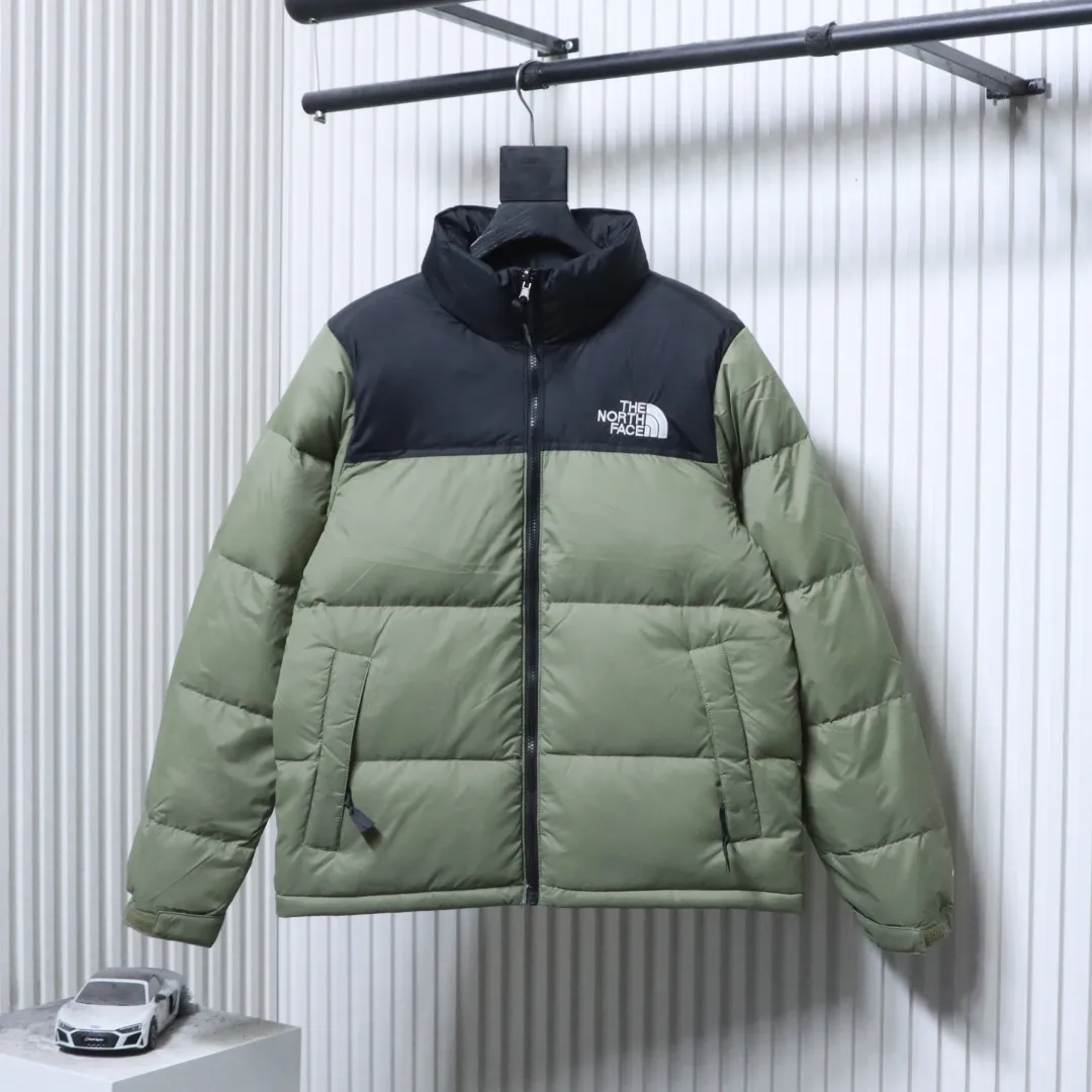 The North Face – Vorderansicht Olivgrün