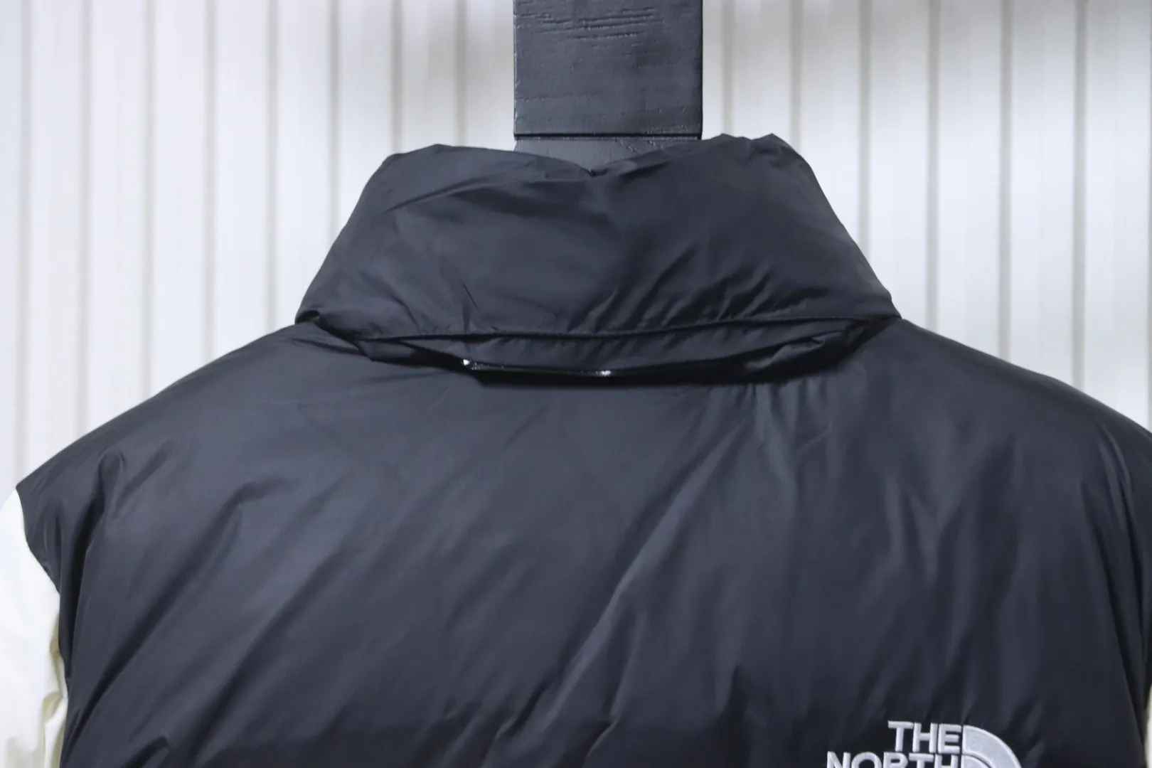 The North Face - Kragen hinten