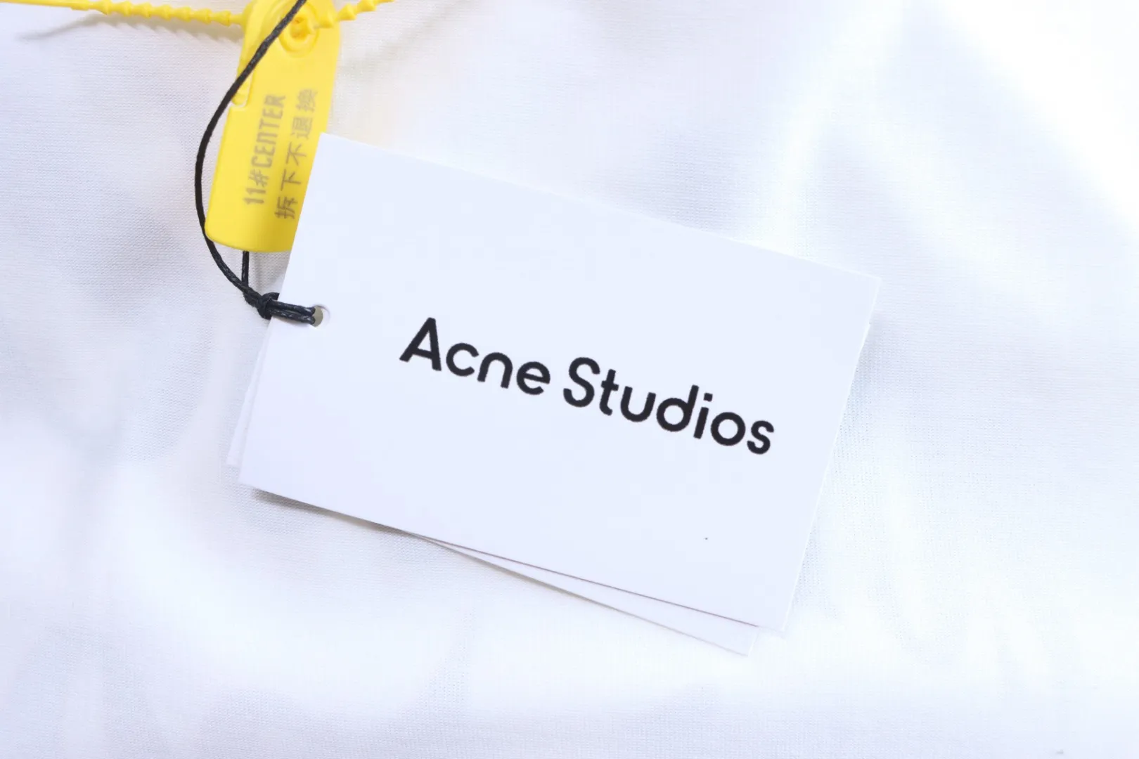 Acne Studios Hangtag