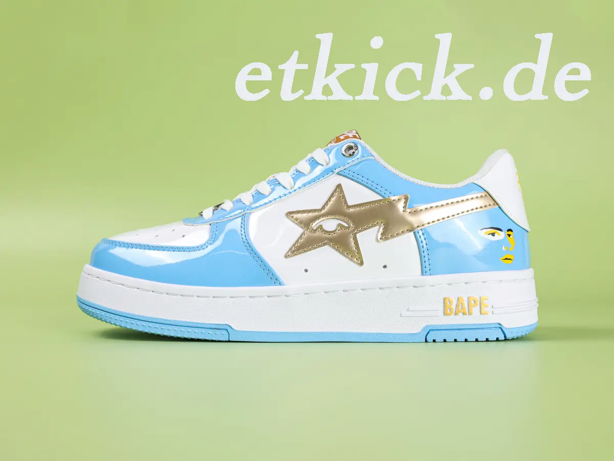 A Bathing Ape BAPE Sta Low Sneaker Weiß-Hellblau aus Lackleder mit goldener Sta-Star Applikation – Bild 2