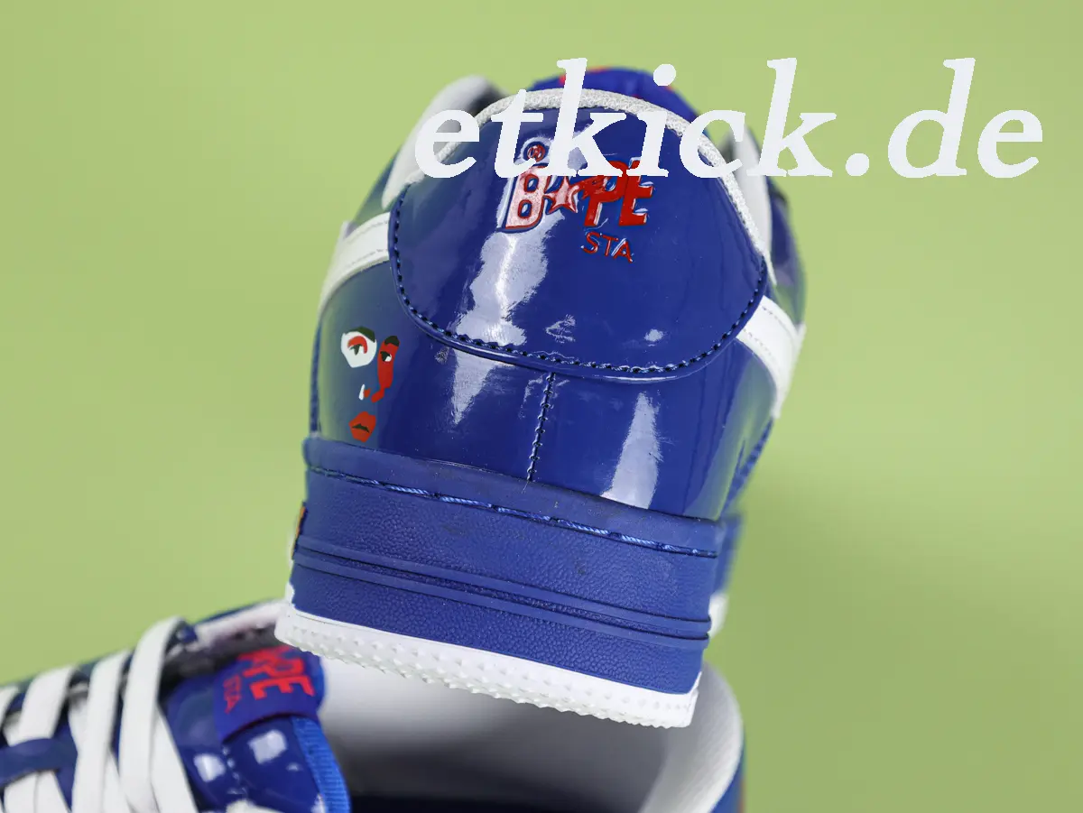 A Bathing Ape BAPE Sta Low Sneaker aus glänzendem Lackleder in Königsblau mit weißer Sta-Star Applikation – Bild 11
