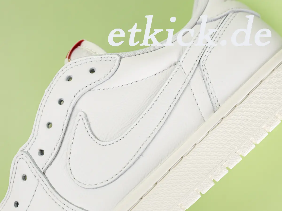 Air Jordan 1 Retro Low OG Sail and University Red (HQ6998-100) – Bild 8