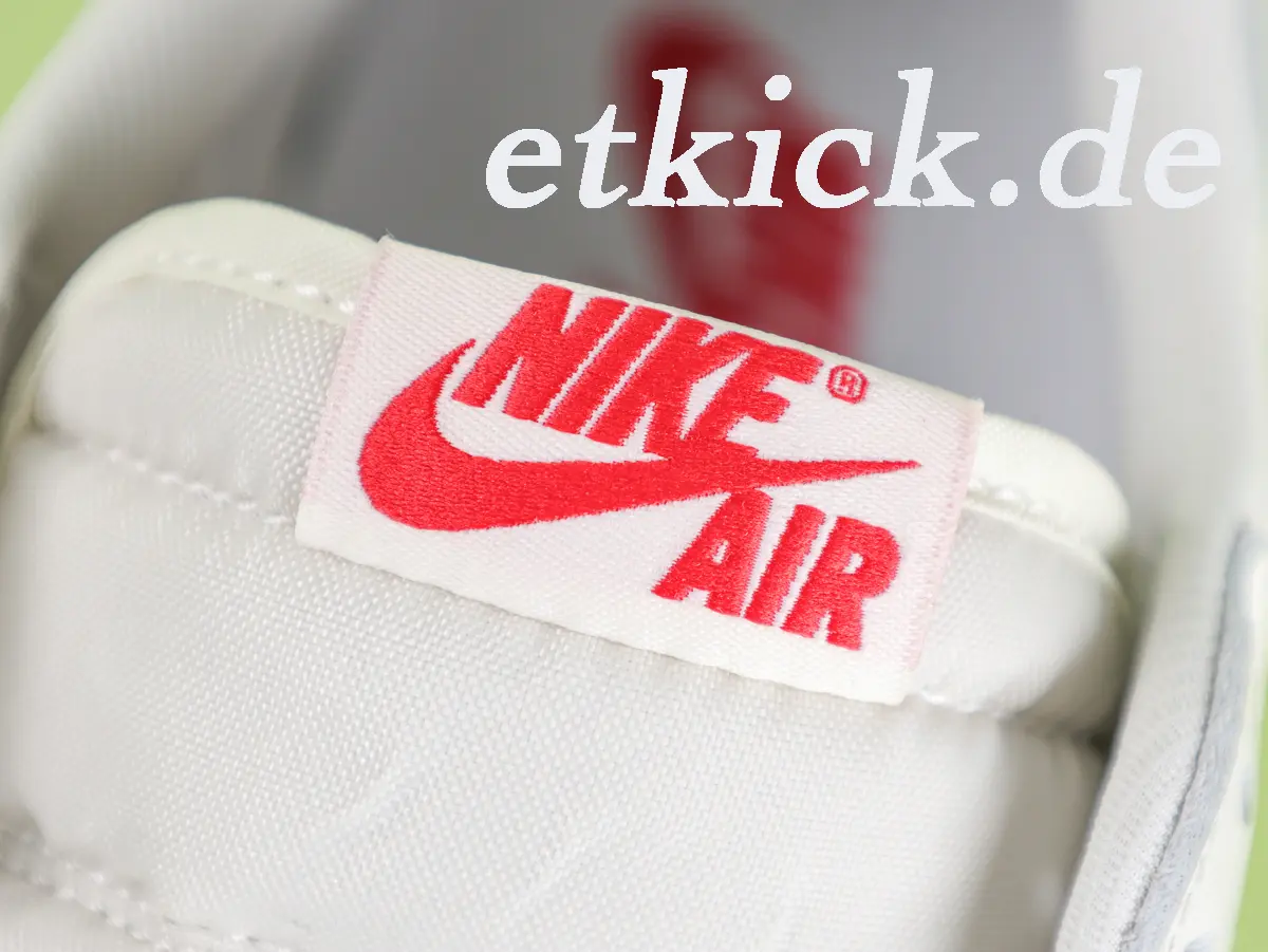 Air Jordan 1 Retro Low OG Sail and University Red (HQ6998-100) – Bild 7