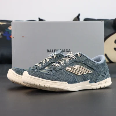 Balenciaga Hamptons Denim-Sneaker Blau Off-White