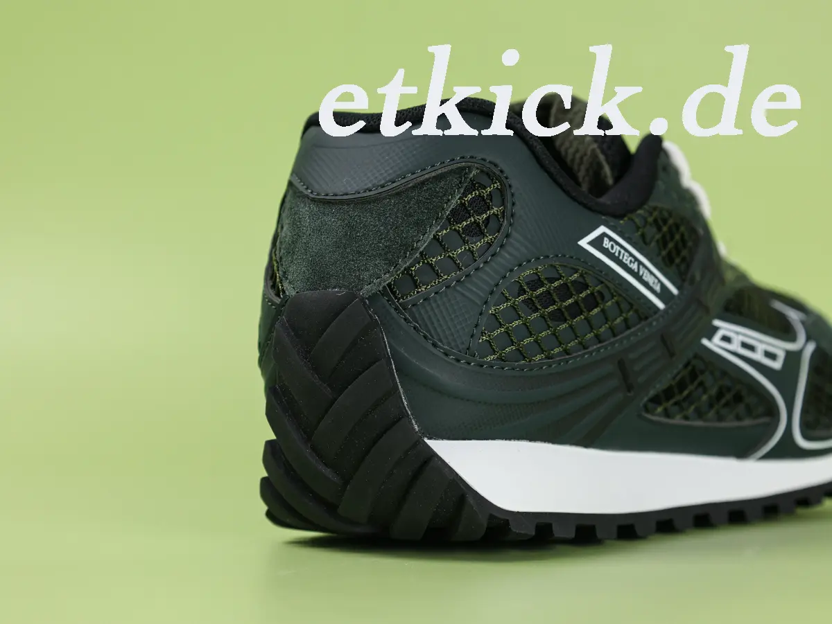 Bottega Veneta Orbit Retro-Laufsneaker Dunkelgrün mit Netzgewebe und Wildleder-Besätzen – Bild 4