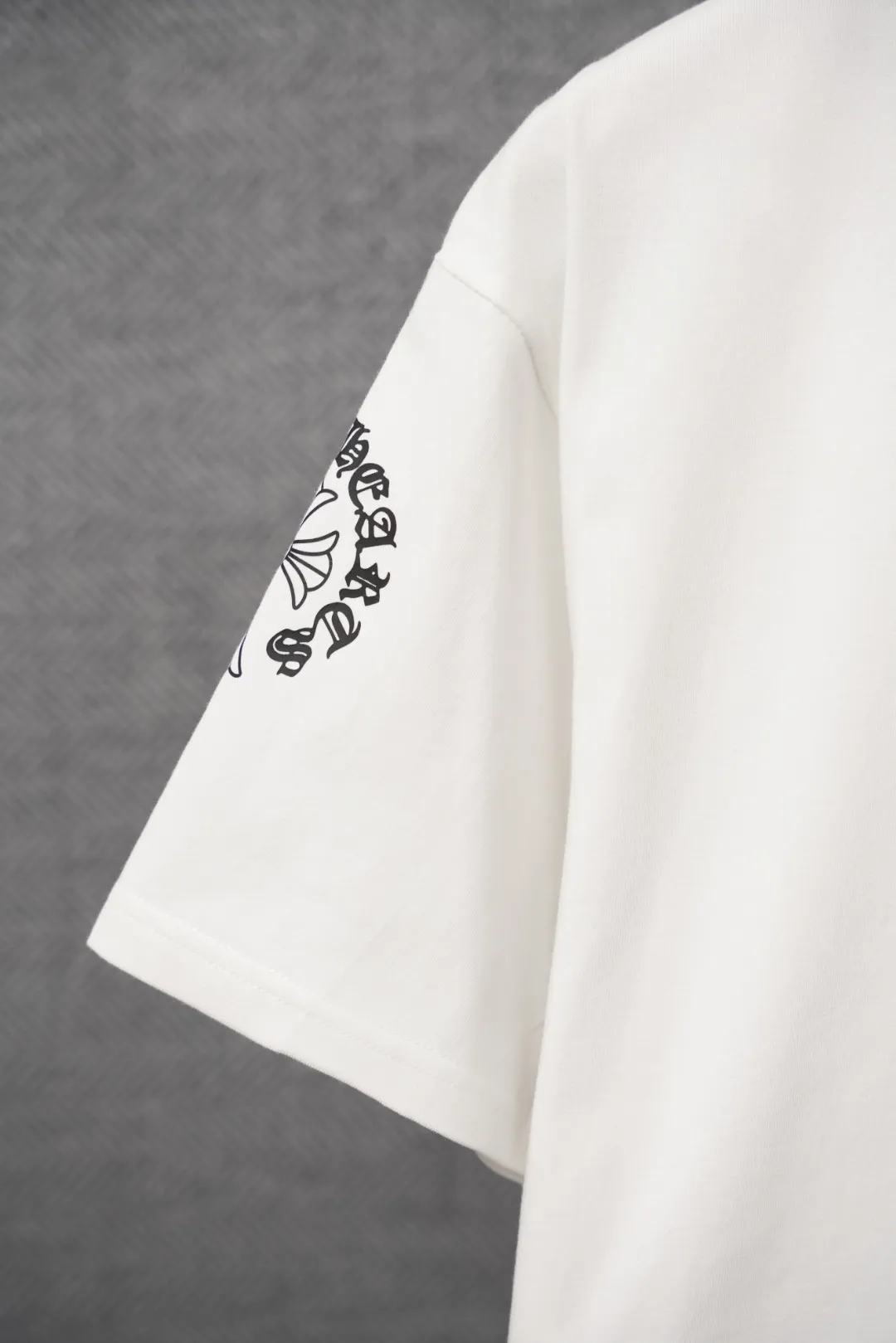 Chrome Hearts – Ärmel