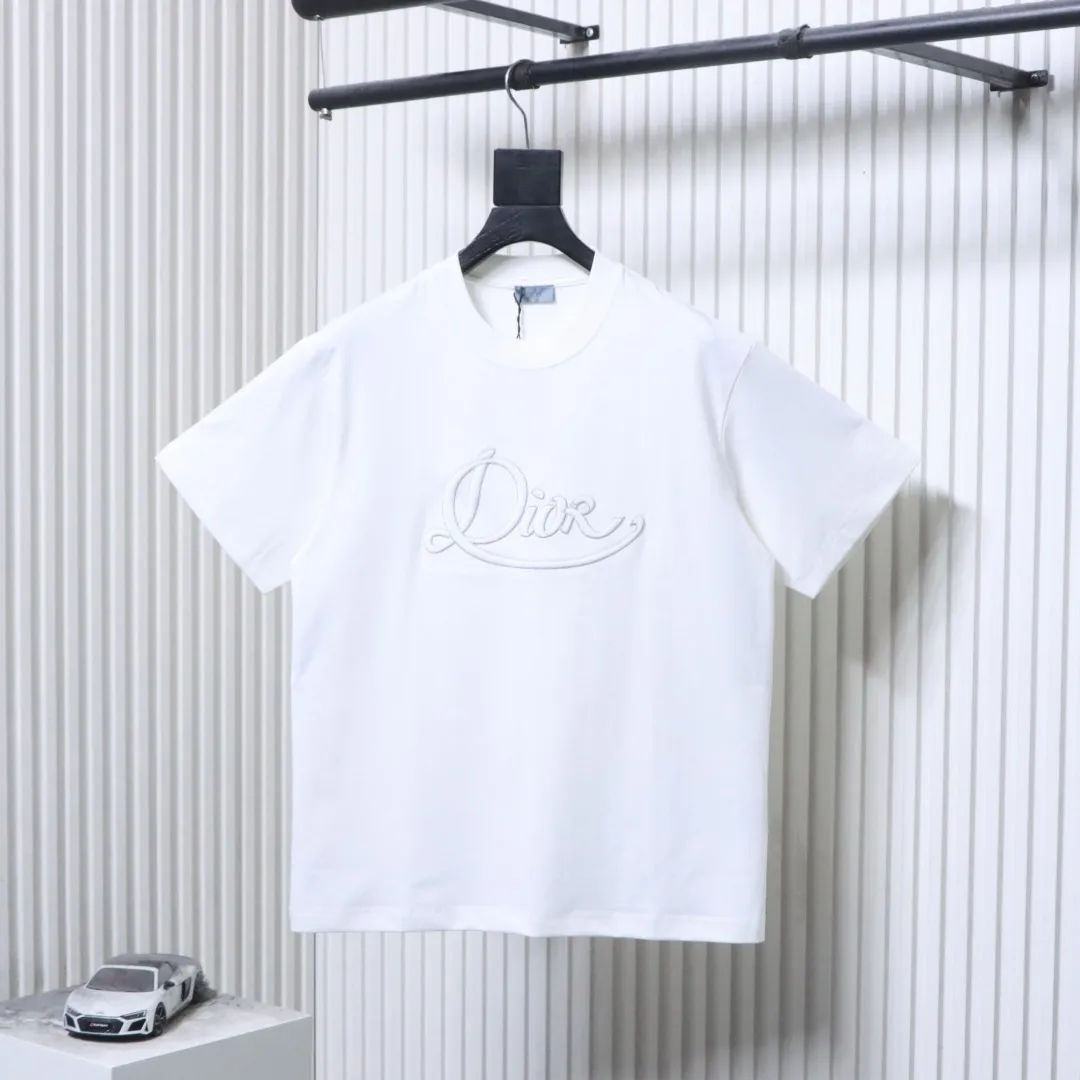 Dior Vorderansicht Weiß