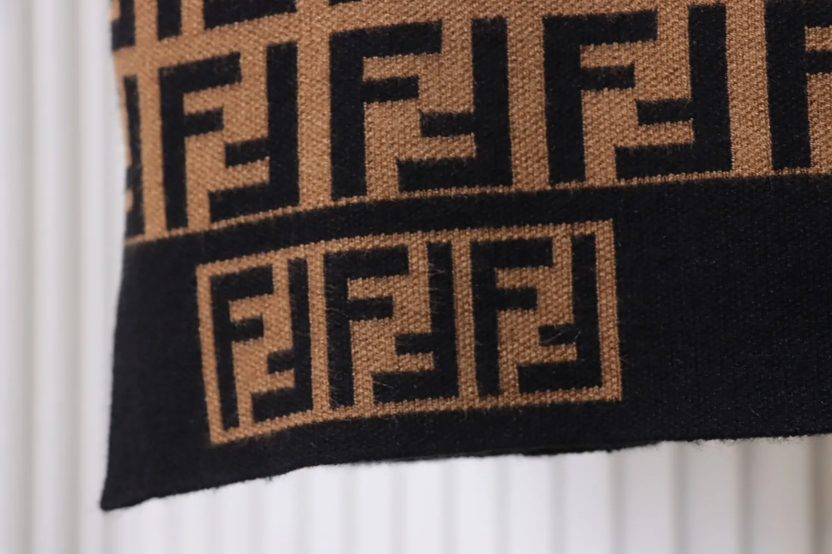 Fendi Saum