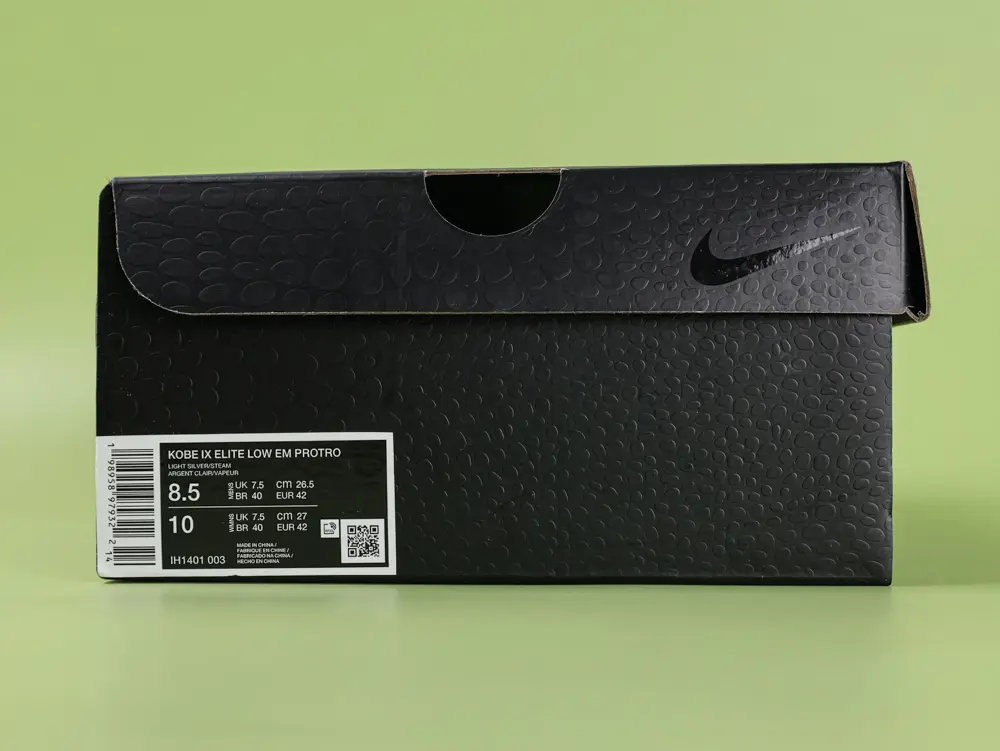 Kobe 9 EM Protro Low „Light Silver Steam“ Basketballschuhe – Bild 13