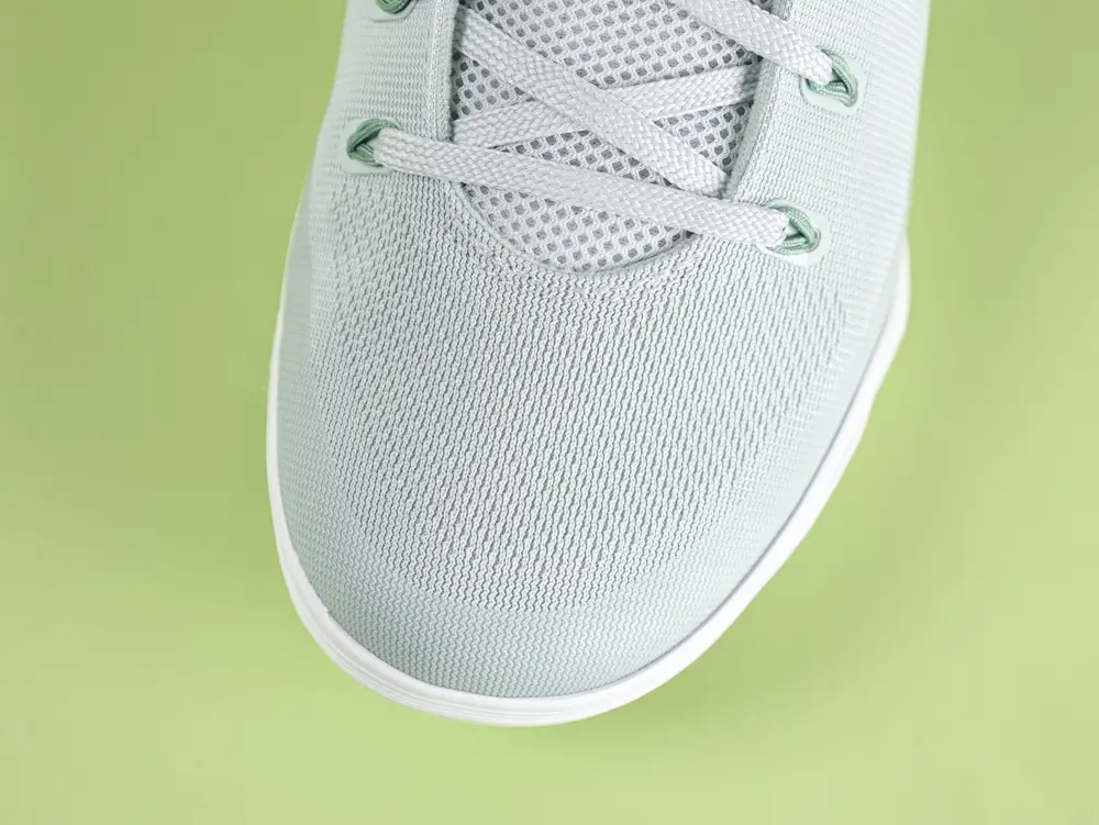 Kobe 9 EM Protro Low „Light Silver Steam“ Basketballschuhe – Bild 6