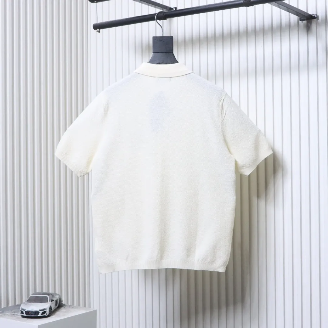 Stone Island Rückansicht Cremeweiß