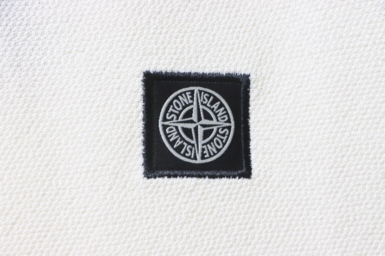 Stone Island – Markenlogo