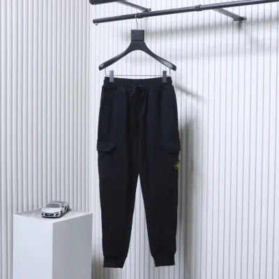 Stone Island – Vorderansicht Schwarz