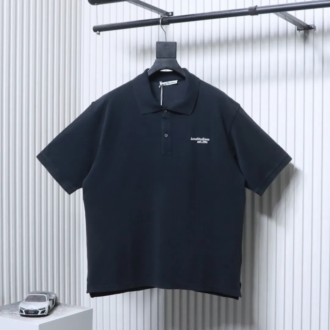 Acne Studios Vorderansicht