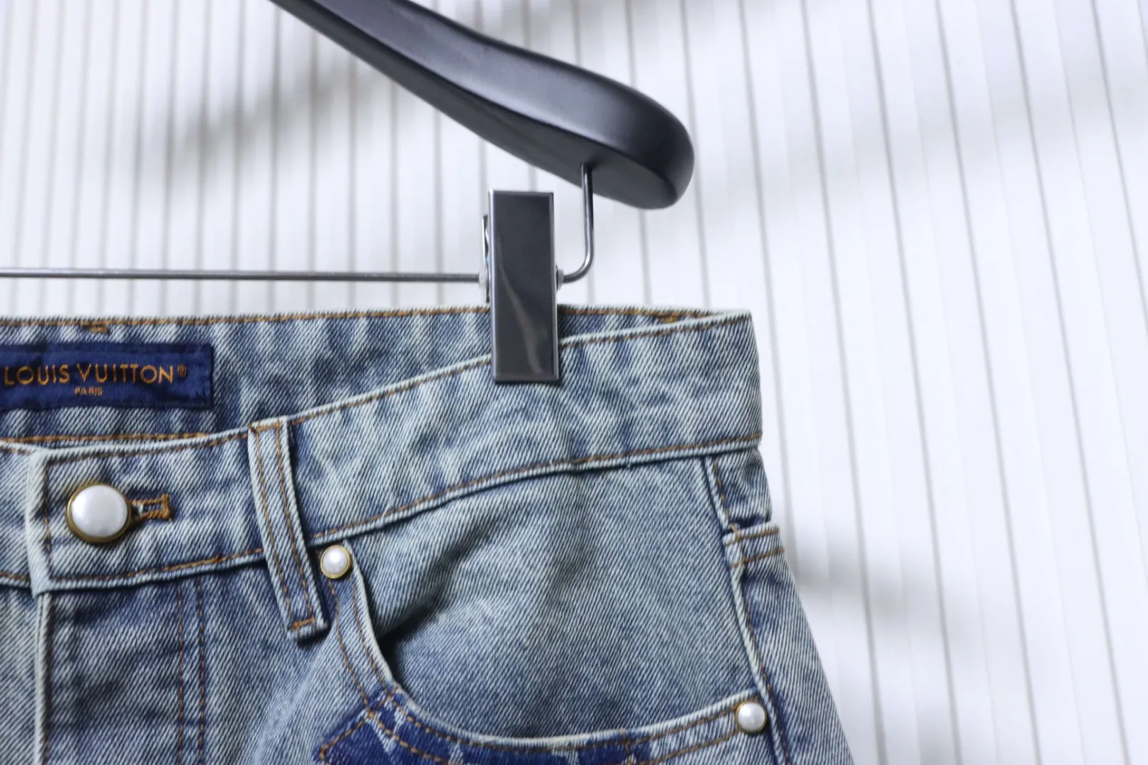 Louis Vuitton Schräge Taille