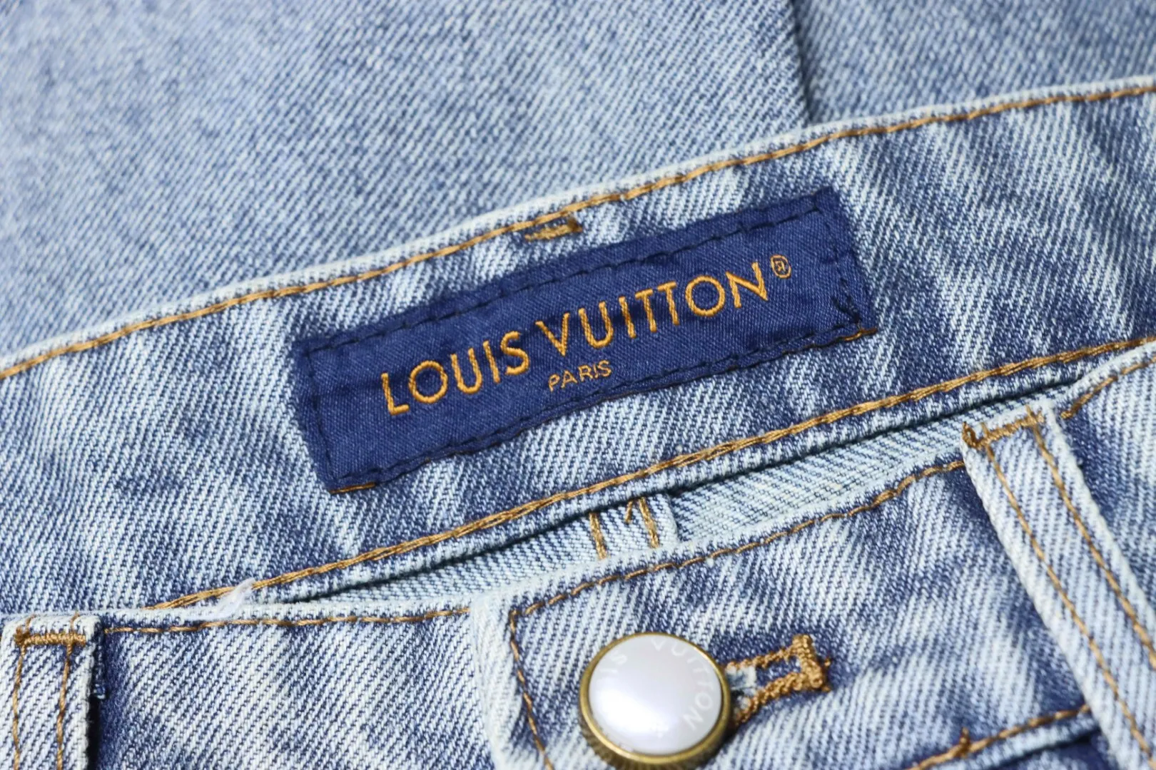 Louis Vuitton Markenlabel