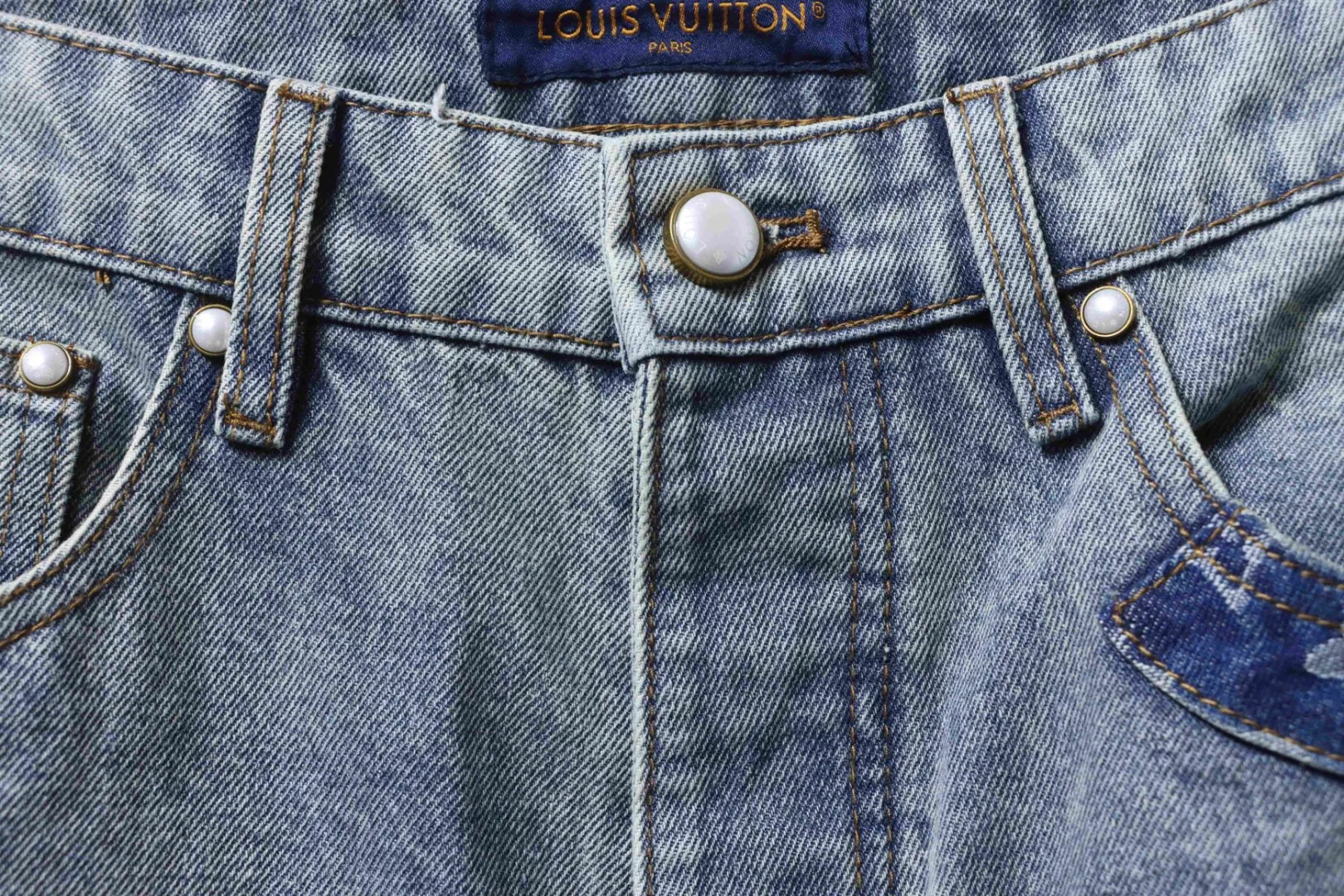 Louis Vuitton Knopf
