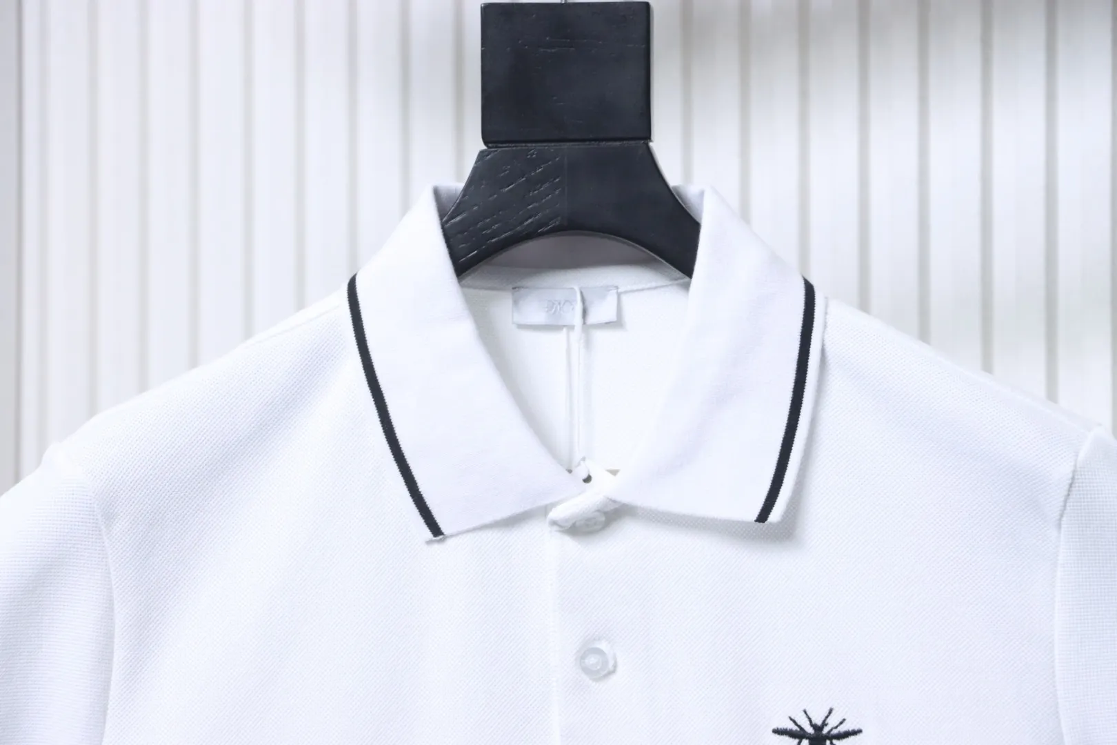 Dior-Kragen