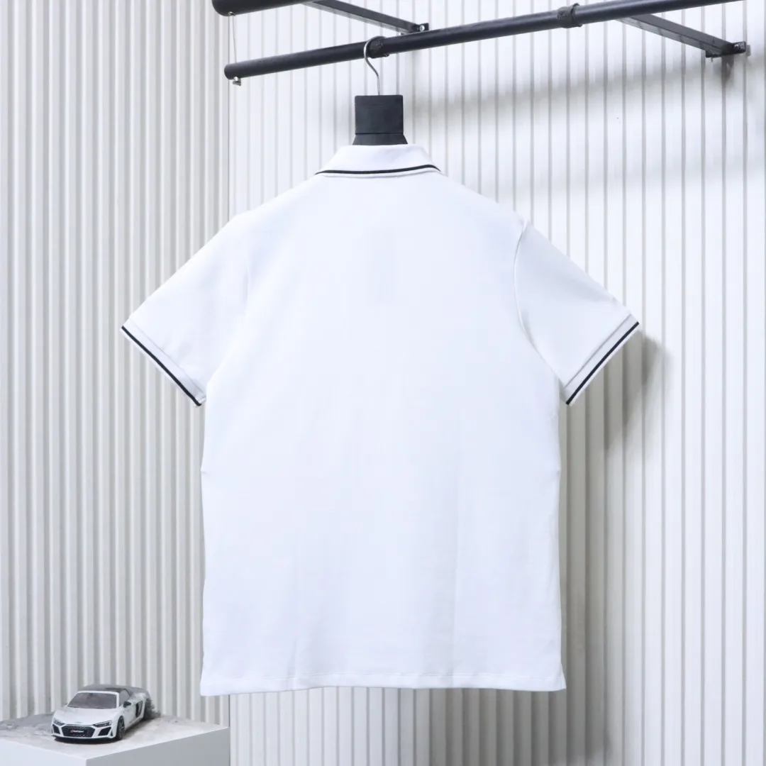 Dior Rückansicht Weiß