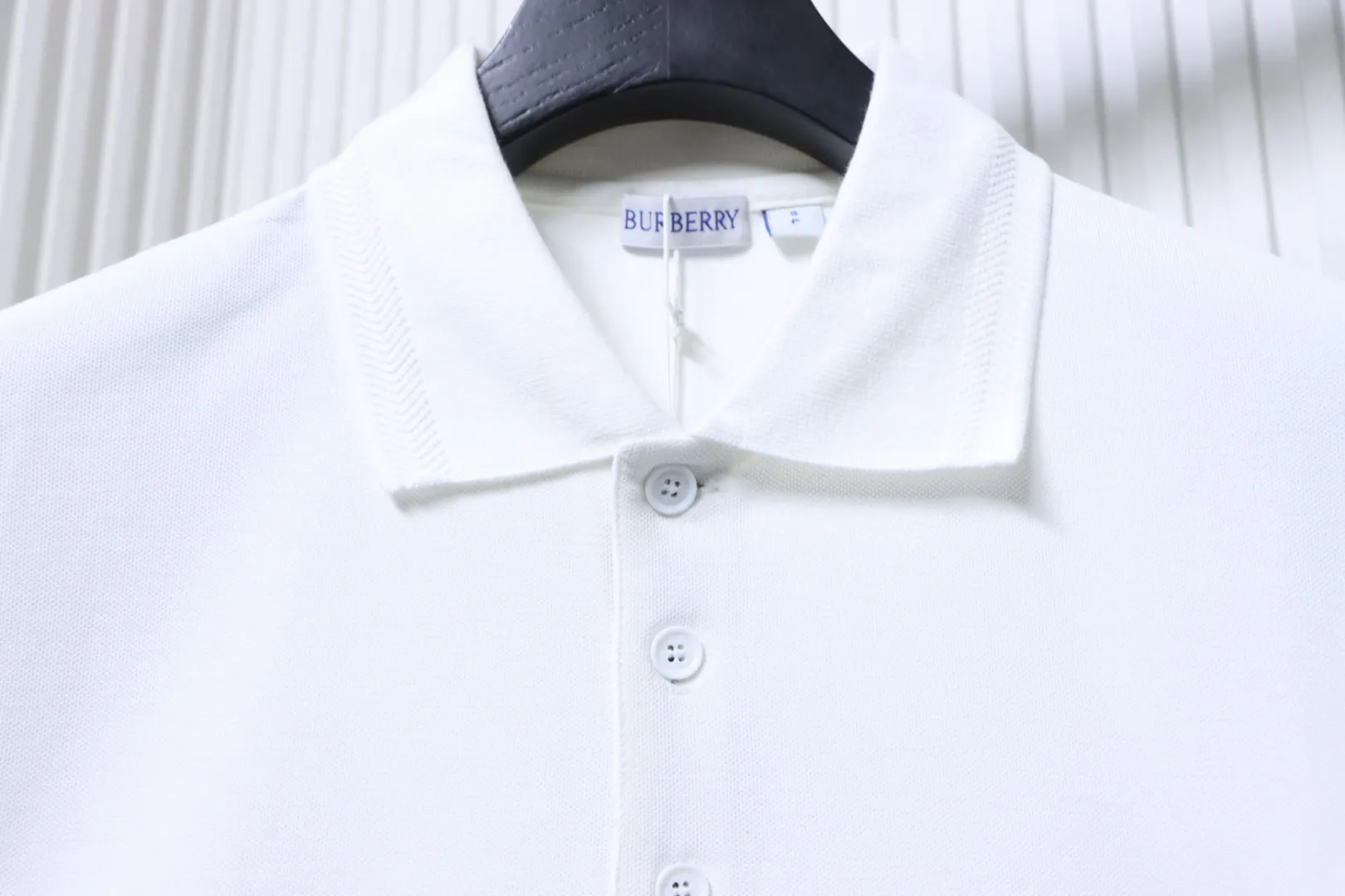 Burberry-Knöpfe