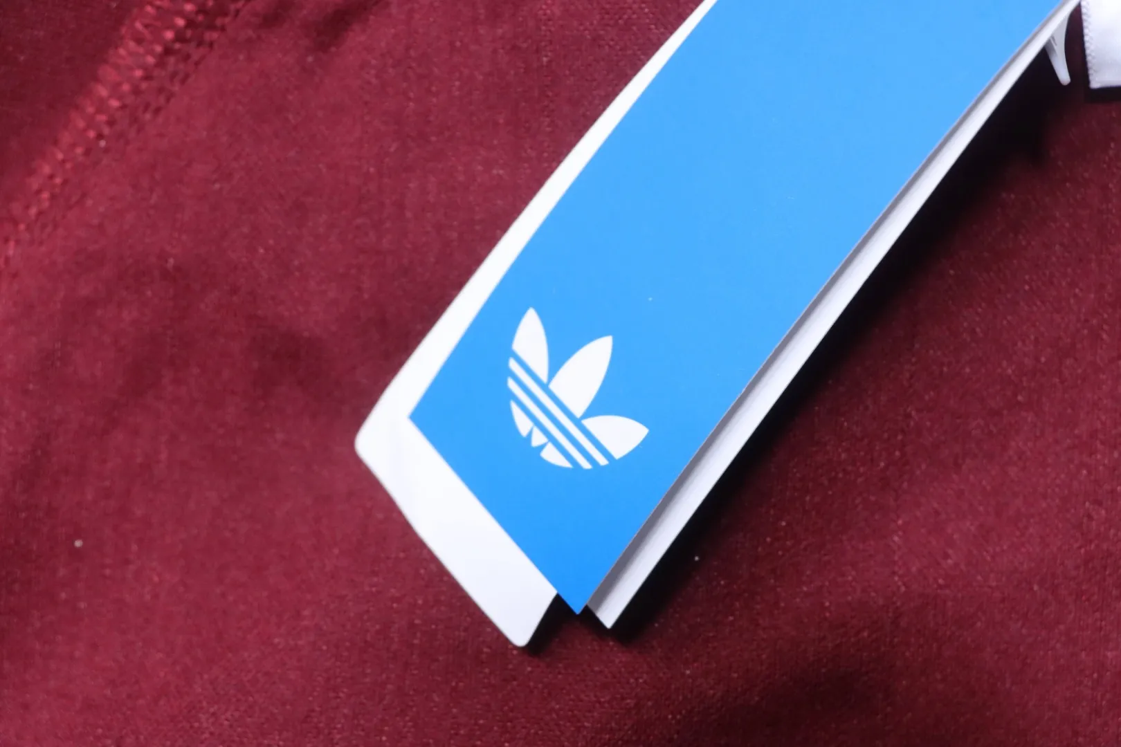 Adidas Hangtag