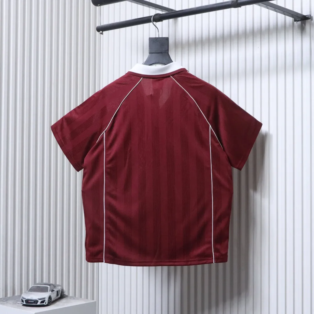 Adidas Rückansicht Dunkelrot