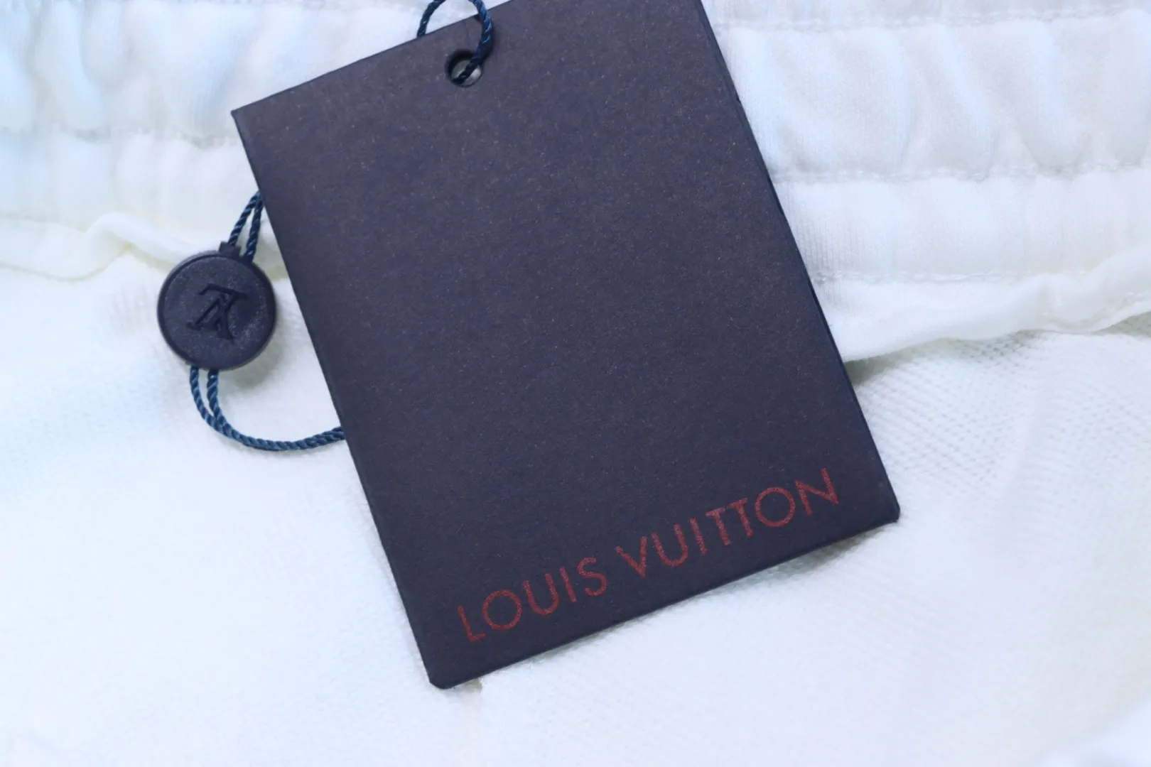 Louis Vuitton Hangtag