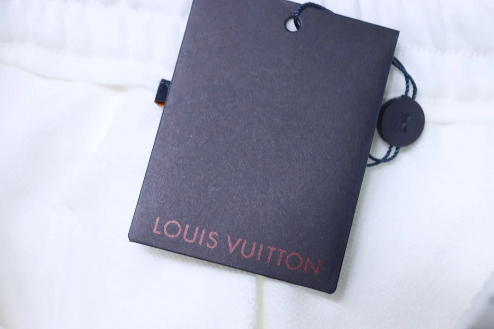 Louis Vuitton Hangtag