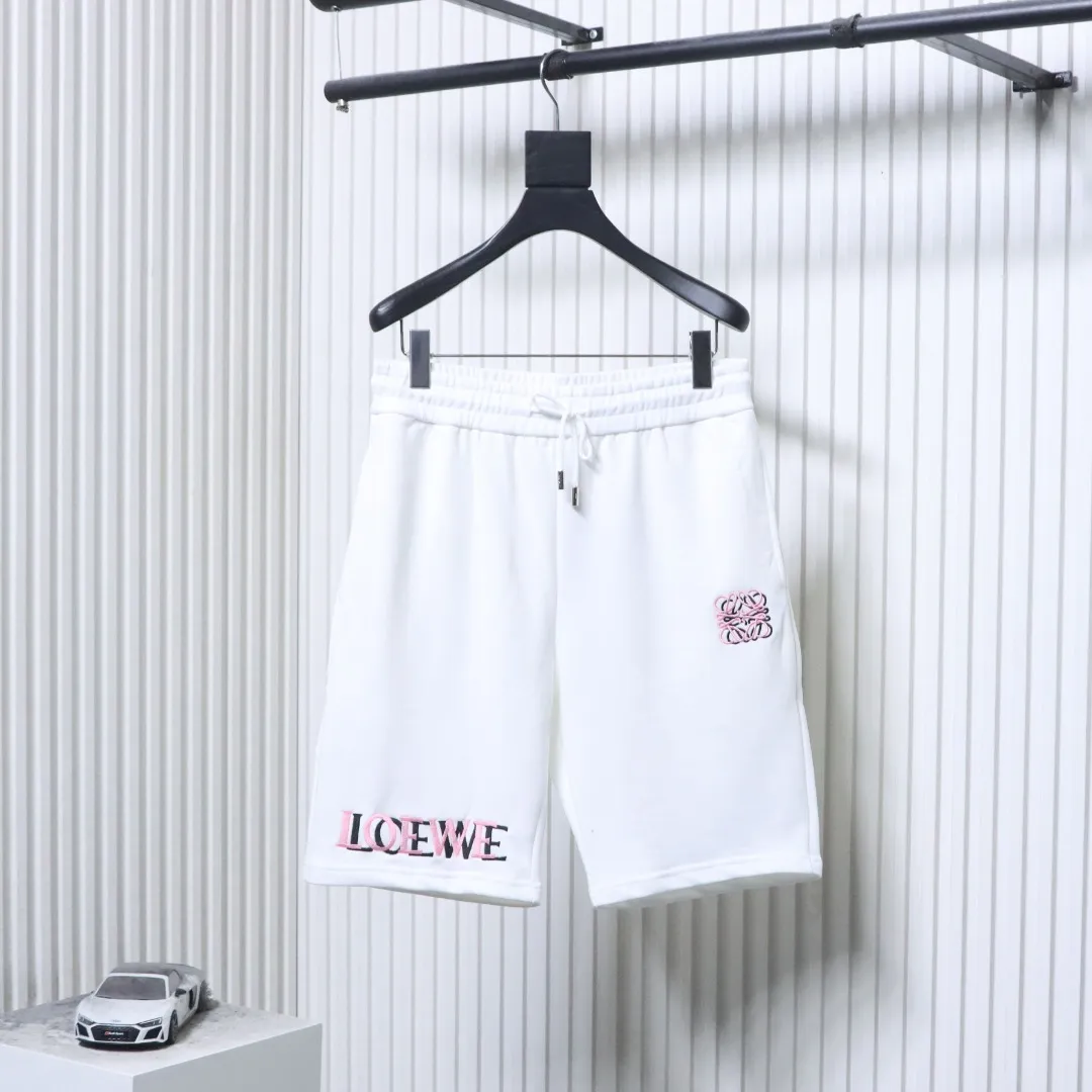 Loewe Vorderansicht Weiß
