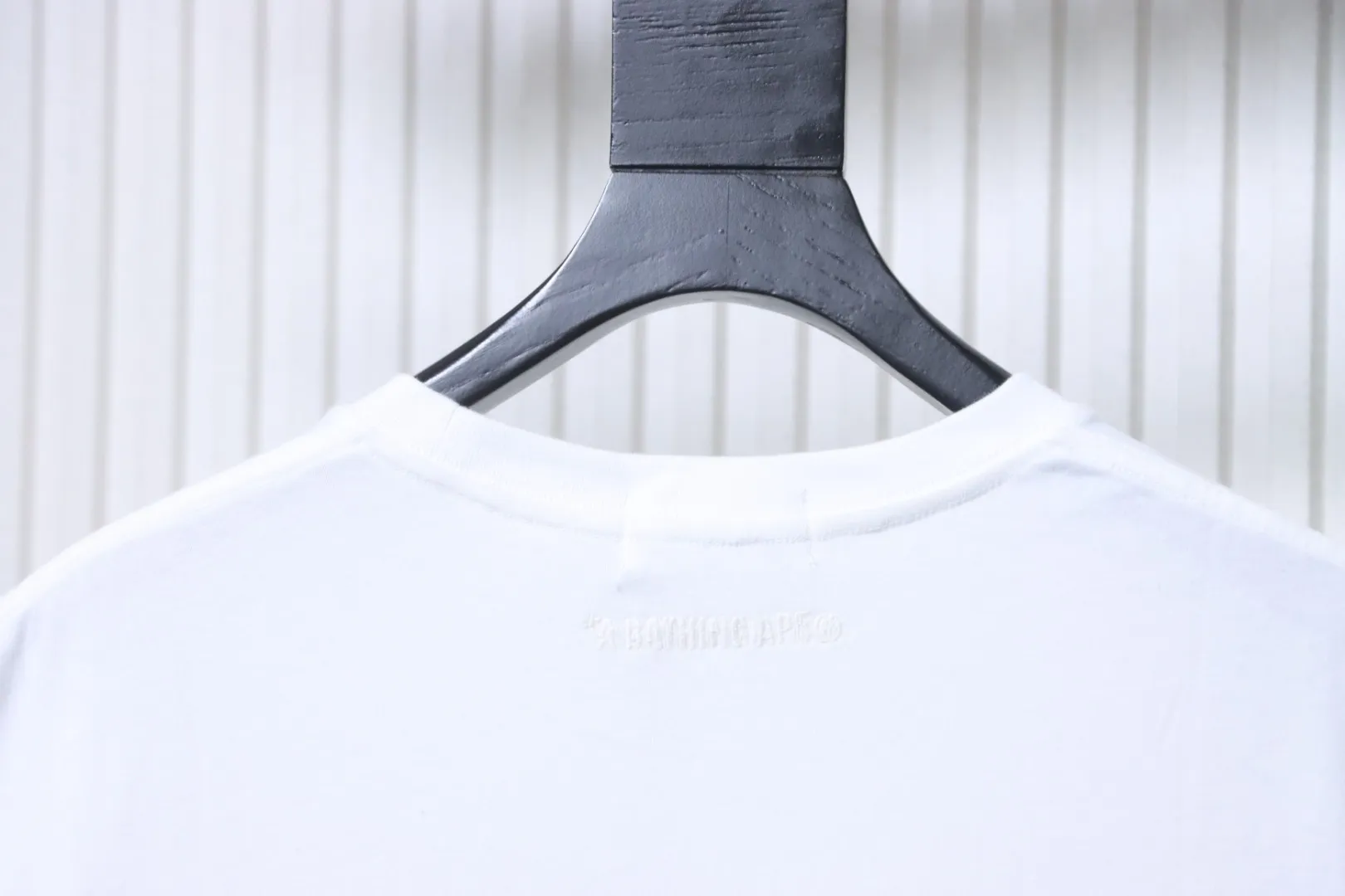 Bape-Hinterkragen