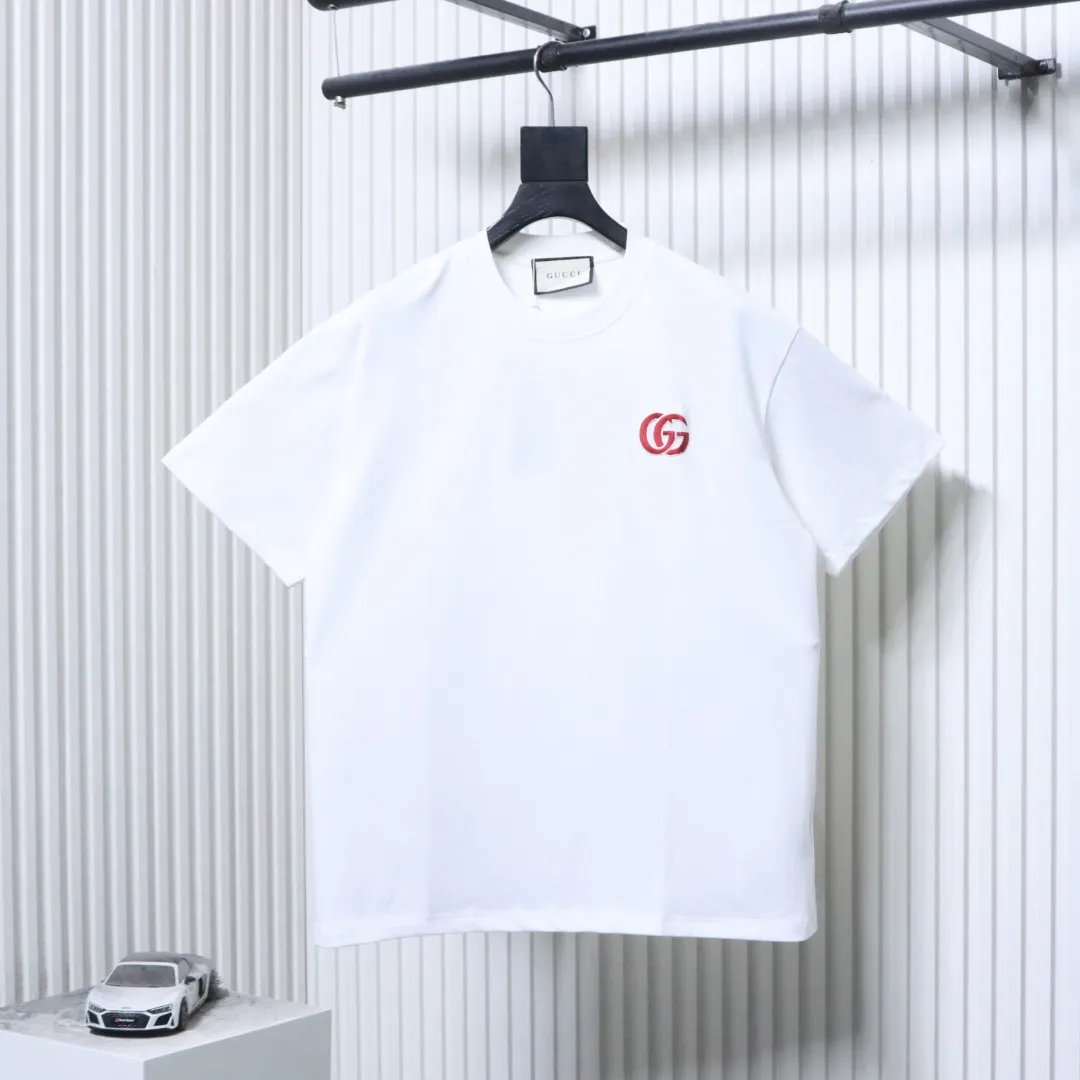 Gucci Vorderansicht Weiß