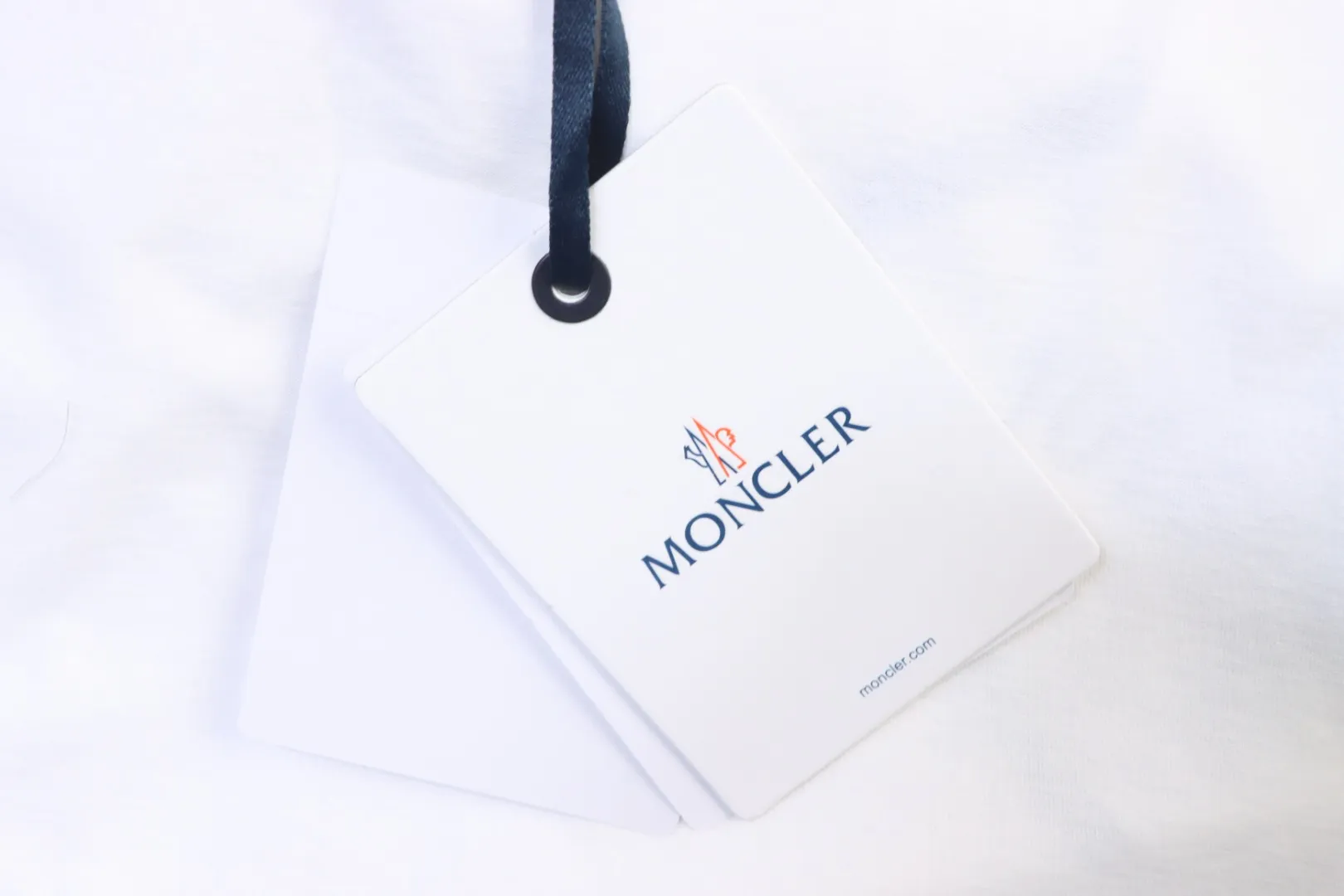 Moncler Hangtag