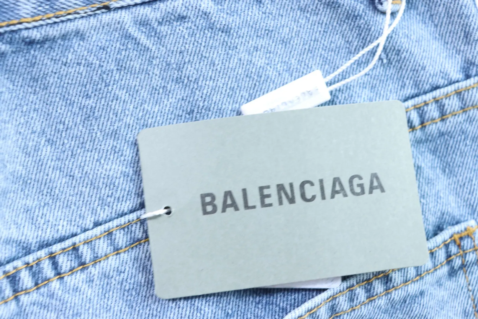 Balenciaga Hangtag