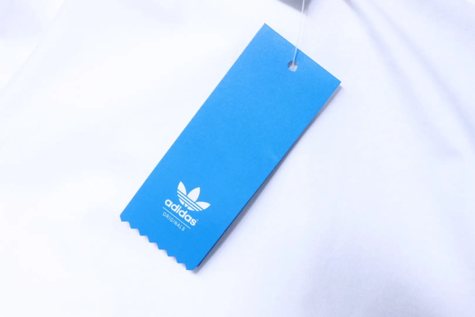 Adidas Hangtag