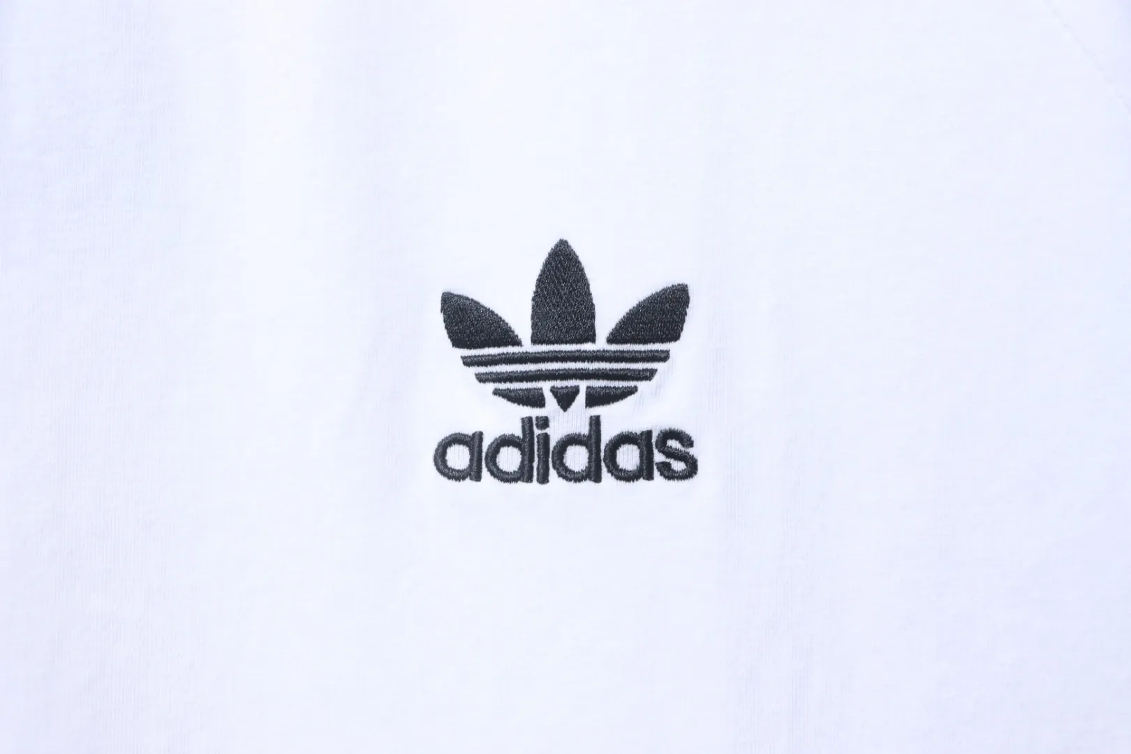 Adidas-Markenlogo