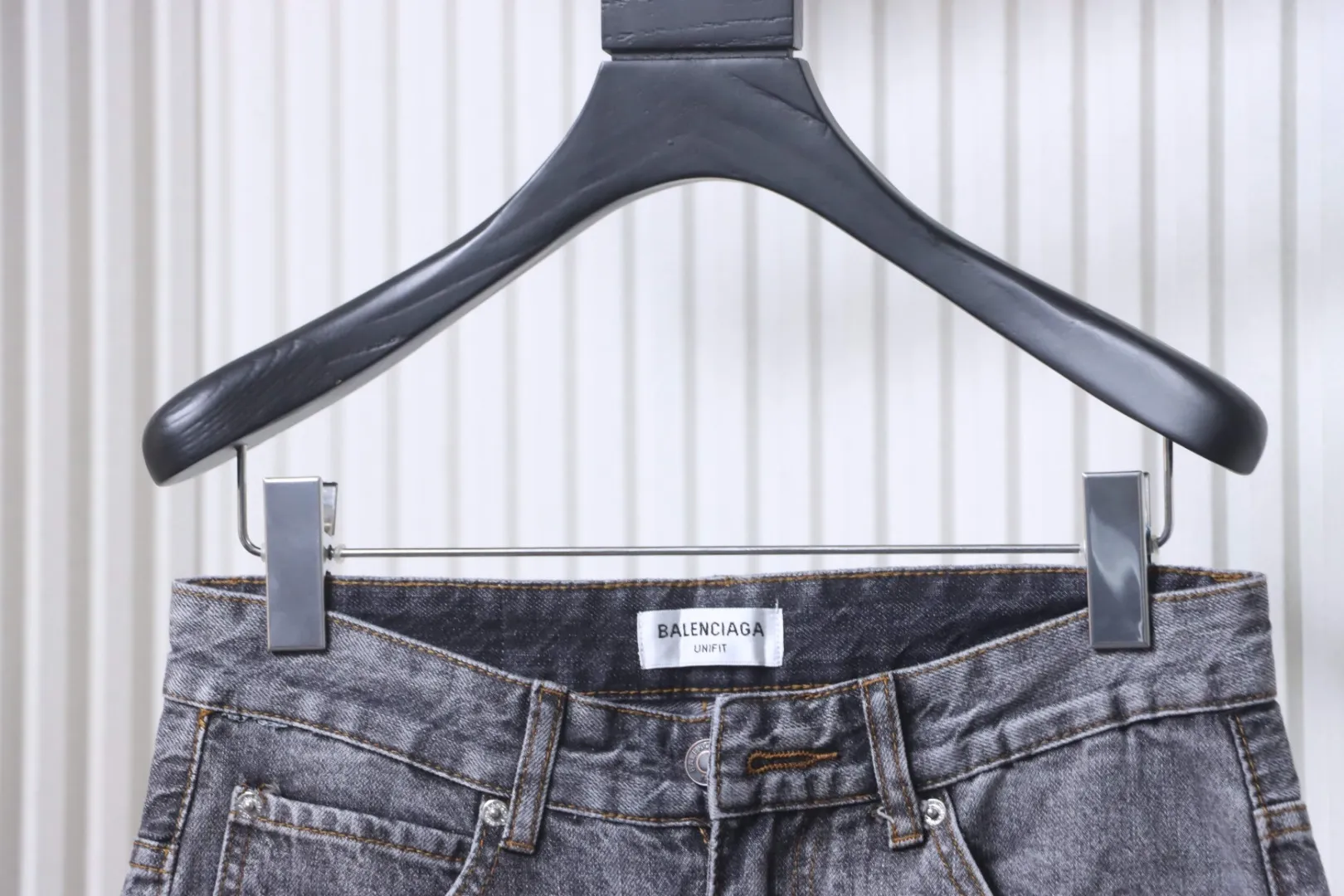 Balenciaga Taille