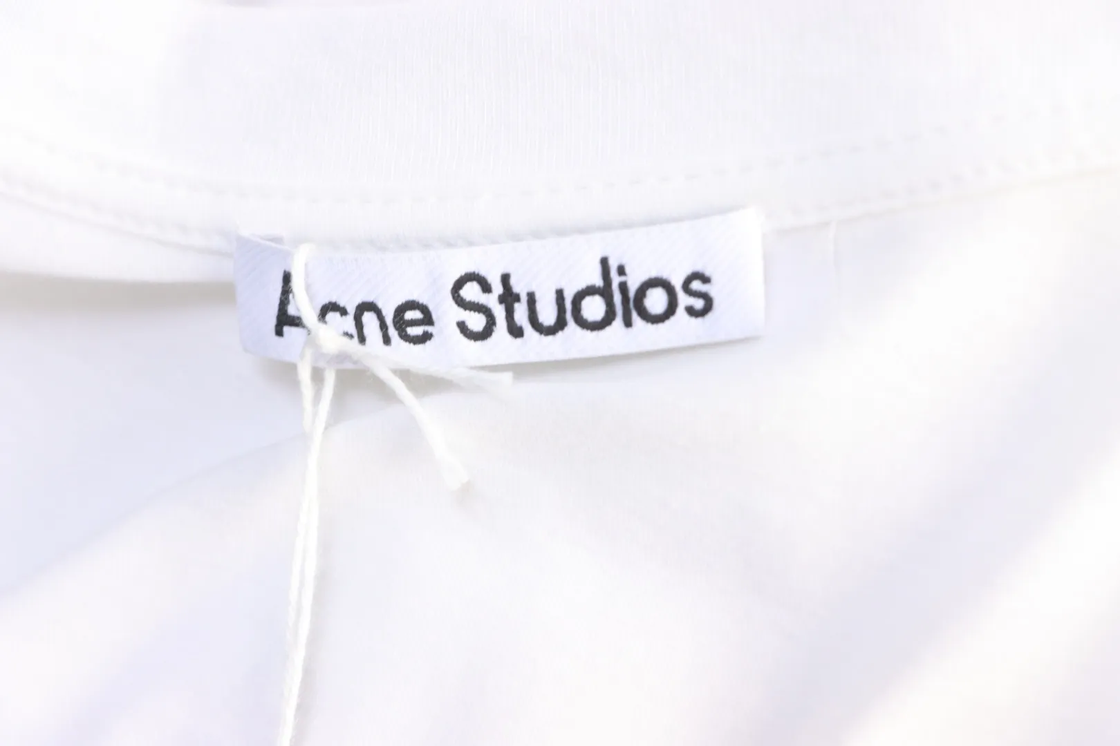 Acne Studios Markenlabel