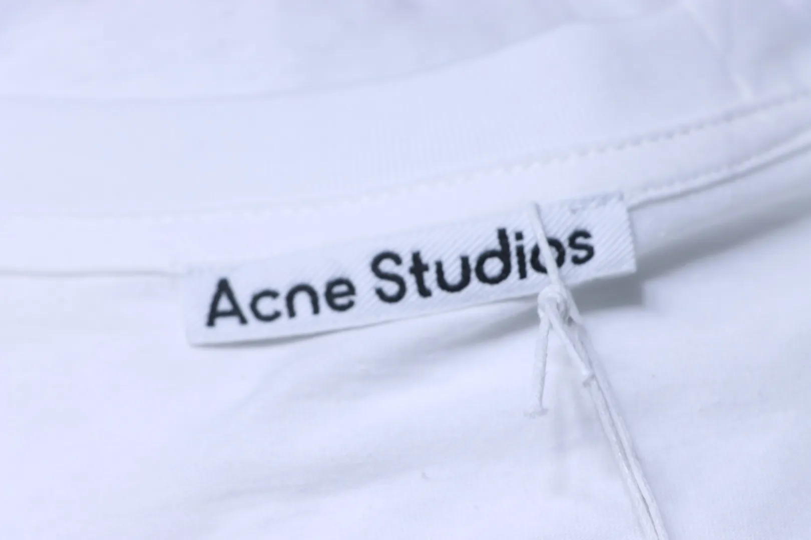 Acne Studios Markenlabel