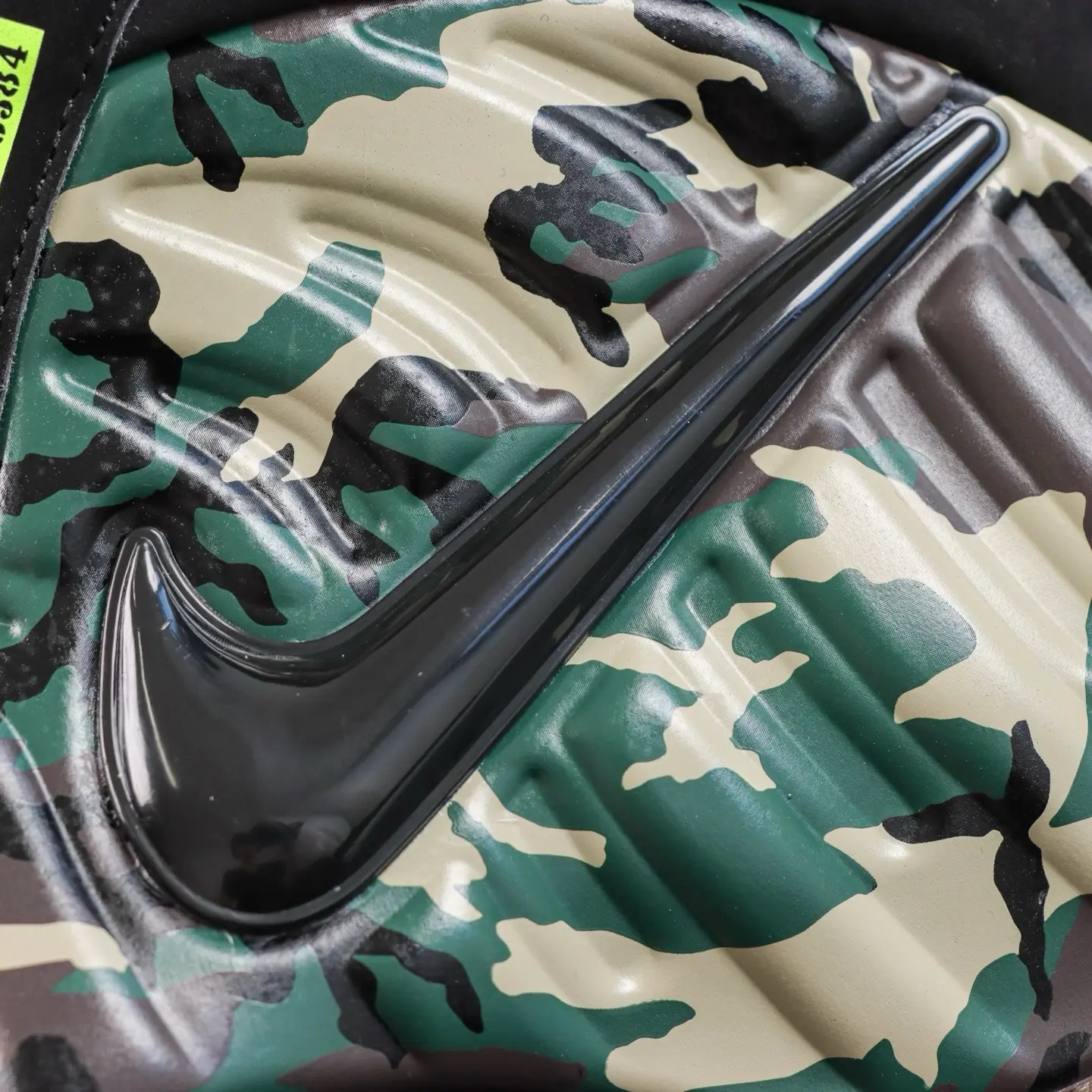 Air Foamposite Pro Camo IM5204-001 – Bild 17
