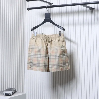 Burberry-Vorderansicht