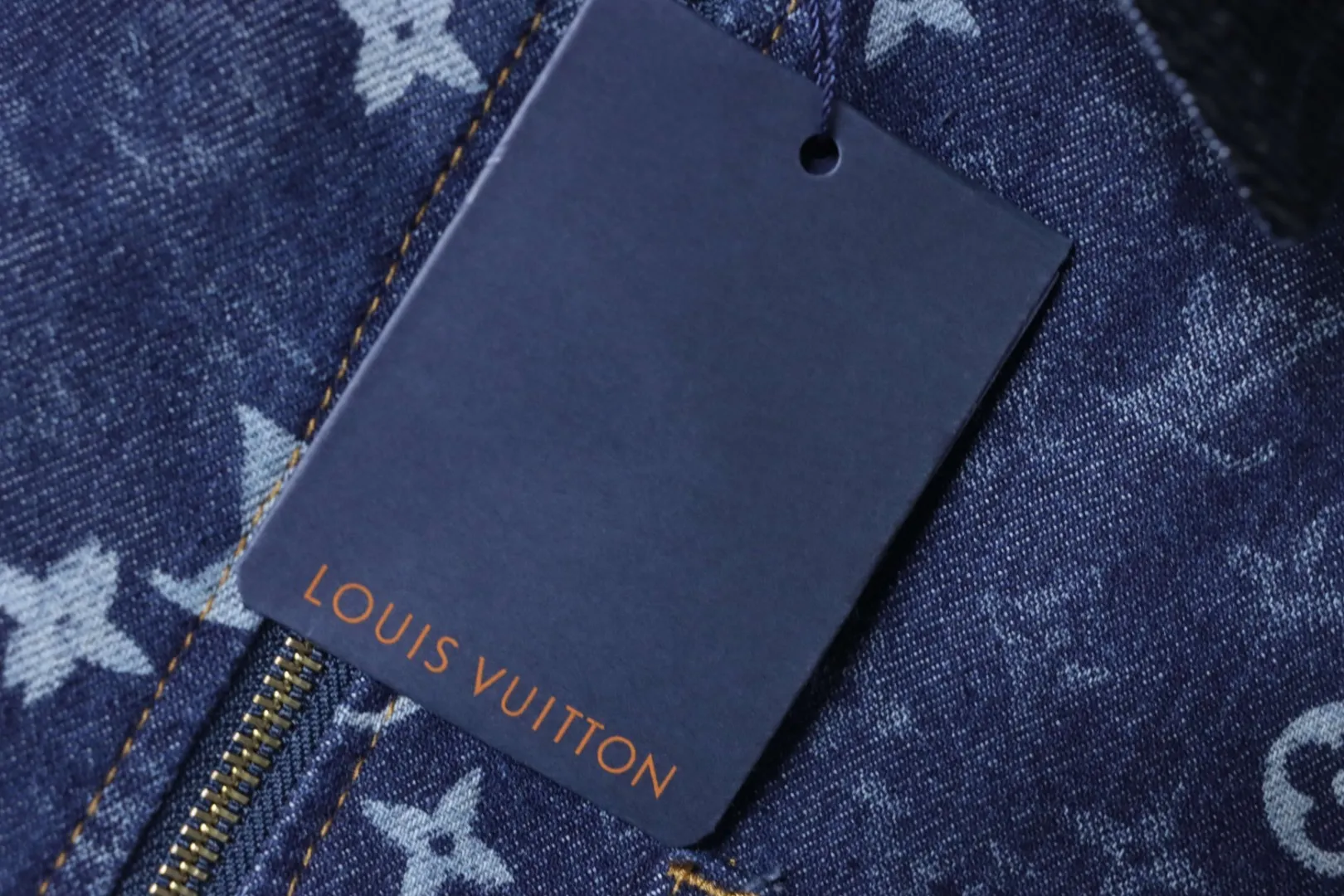 Louis Vuitton Hangtag