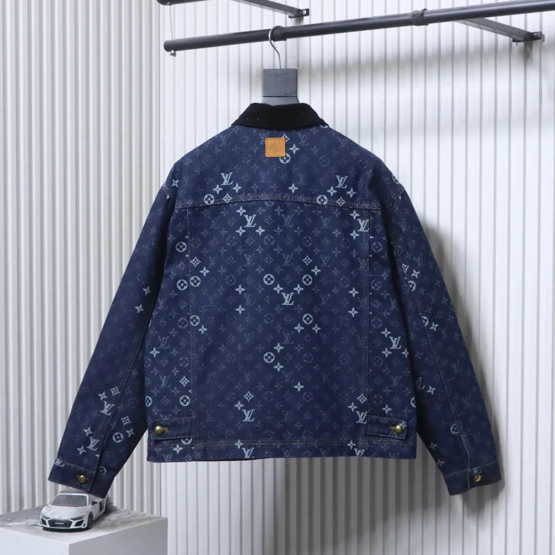 Louis Vuitton Rückansicht