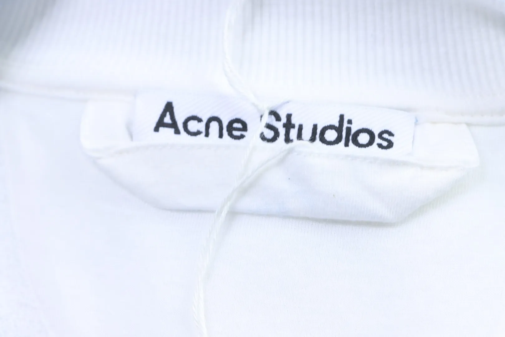Acne Studios Markenlabel