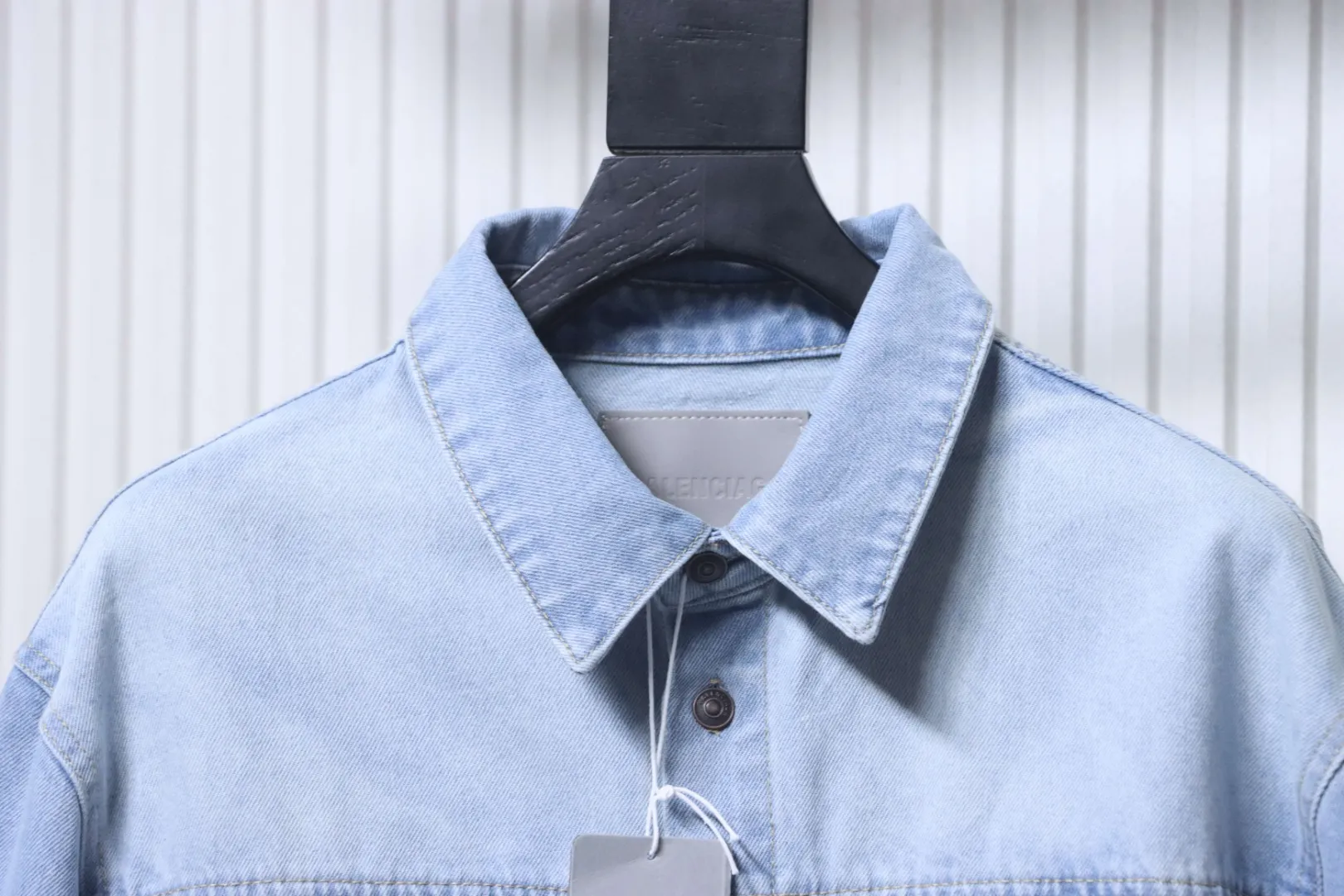Balenciaga Kragen