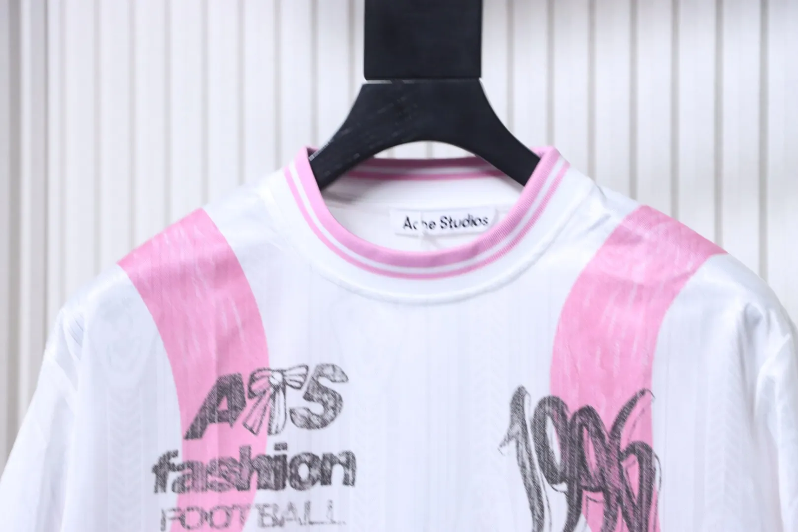 Acne Studios Kragen