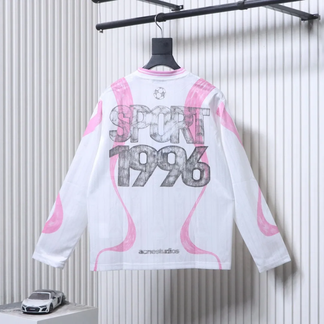 Acne Studios Rückansicht weiß